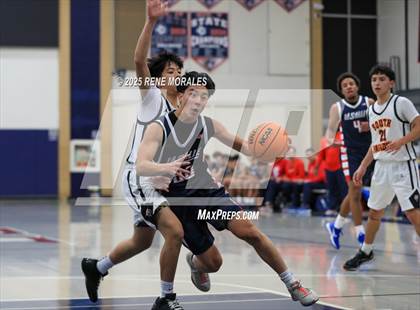 Thumbnail 2 in La Salle vs South Pasadena (Rose City Round Ball Classic) photogallery.