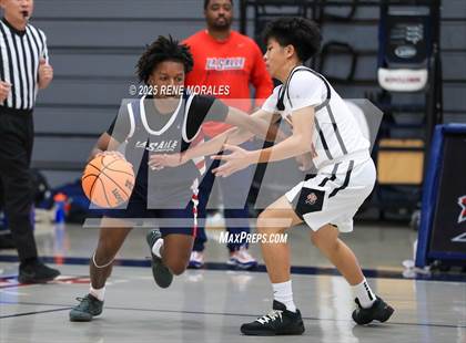 Thumbnail 1 in La Salle vs South Pasadena (Rose City Round Ball Classic) photogallery.