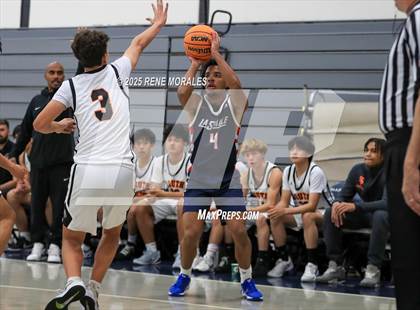 Thumbnail 1 in La Salle vs South Pasadena (Rose City Round Ball Classic) photogallery.