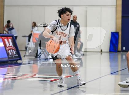 Thumbnail 1 in La Salle vs South Pasadena (Rose City Round Ball Classic) photogallery.