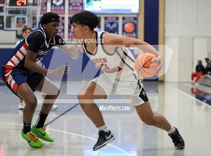 Thumbnail 1 in La Salle vs South Pasadena (Rose City Round Ball Classic) photogallery.