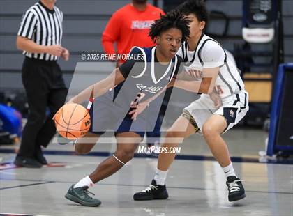 Thumbnail 2 in La Salle vs South Pasadena (Rose City Round Ball Classic) photogallery.