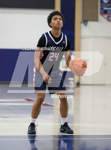 Thumbnail 2 in La Salle vs South Pasadena (Rose City Round Ball Classic) photogallery.