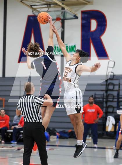 Thumbnail 2 in La Salle vs South Pasadena (Rose City Round Ball Classic) photogallery.
