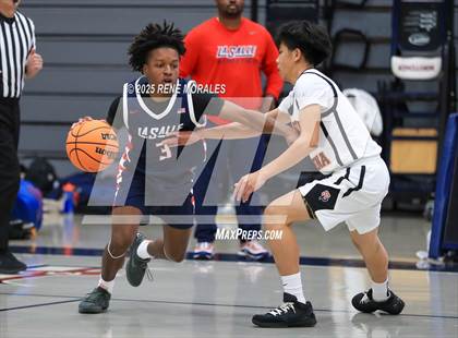 Thumbnail 3 in La Salle vs South Pasadena (Rose City Round Ball Classic) photogallery.