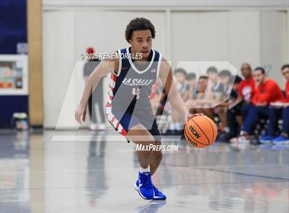 Thumbnail 3 in La Salle vs South Pasadena (Rose City Round Ball Classic) photogallery.