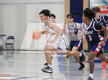Thumbnail 1 in La Salle vs South Pasadena (Rose City Round Ball Classic) photogallery.