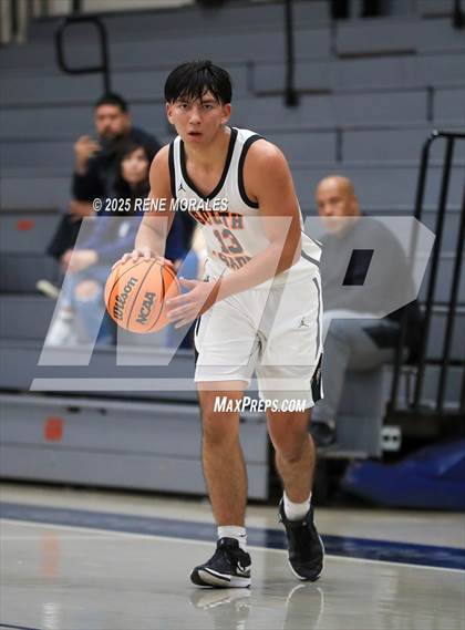 Thumbnail 3 in La Salle vs South Pasadena (Rose City Round Ball Classic) photogallery.