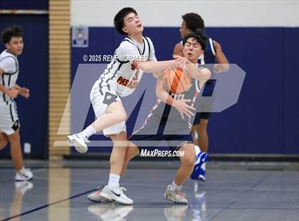 Thumbnail 2 in La Salle vs South Pasadena (Rose City Round Ball Classic) photogallery.