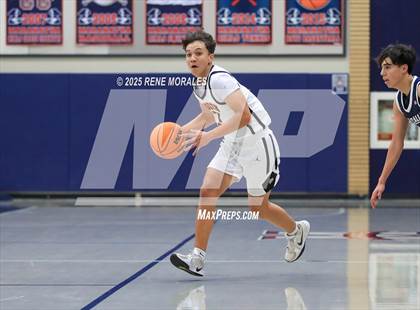 Thumbnail 2 in La Salle vs South Pasadena (Rose City Round Ball Classic) photogallery.