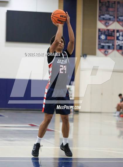 Thumbnail 3 in La Salle vs South Pasadena (Rose City Round Ball Classic) photogallery.