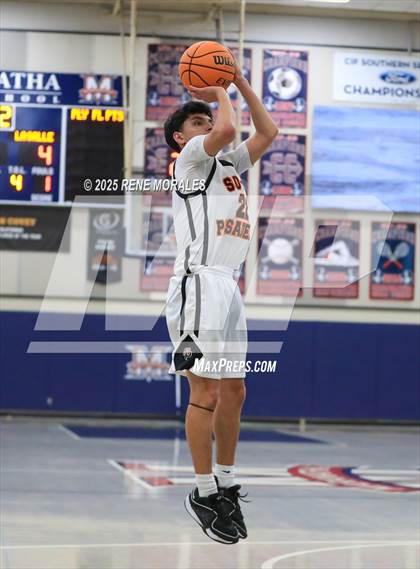 Thumbnail 2 in La Salle vs South Pasadena (Rose City Round Ball Classic) photogallery.
