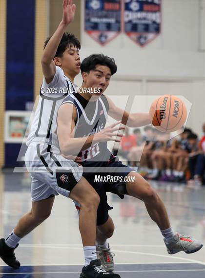 Thumbnail 1 in La Salle vs South Pasadena (Rose City Round Ball Classic) photogallery.