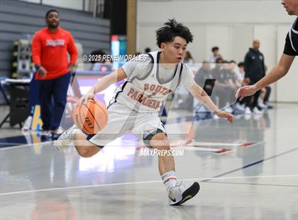 Thumbnail 3 in La Salle vs South Pasadena (Rose City Round Ball Classic) photogallery.
