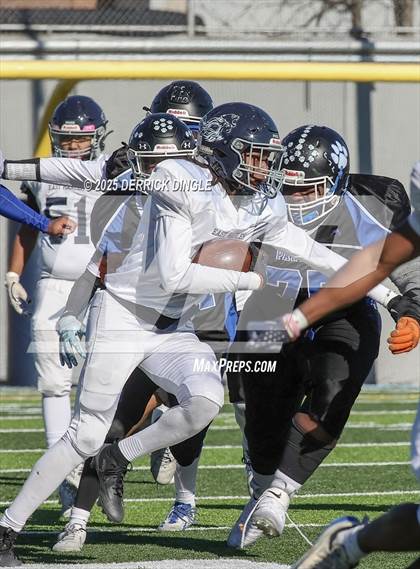 Thumbnail 2 in Petrides vs. East Harlem (PSAL 1A Final) photogallery.