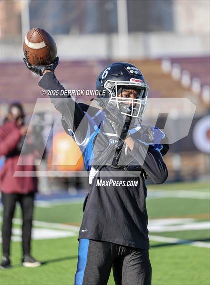 Thumbnail 3 in Petrides vs. East Harlem (PSAL 1A Final) photogallery.
