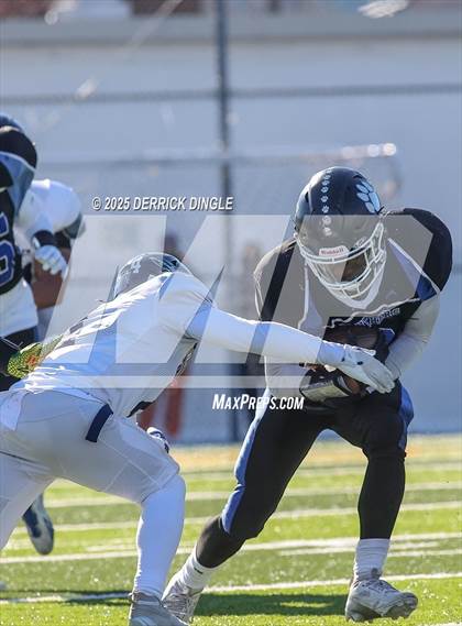 Thumbnail 3 in Petrides vs. East Harlem (PSAL 1A Final) photogallery.