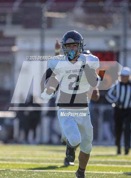 Thumbnail 2 in Petrides vs. East Harlem (PSAL 1A Final) photogallery.