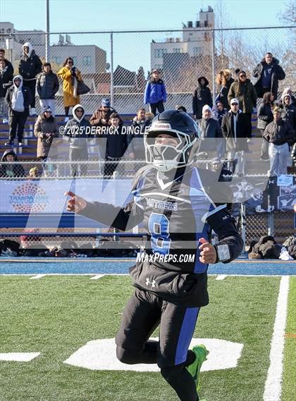 Thumbnail 1 in Petrides vs. East Harlem (PSAL 1A Final) photogallery.