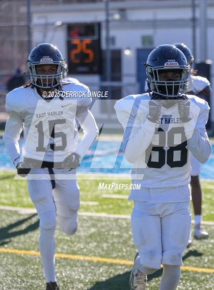 Thumbnail 1 in Petrides vs. East Harlem (PSAL 1A Final) photogallery.