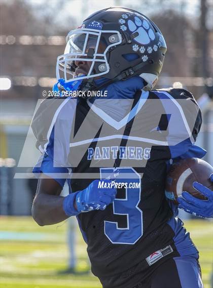 Thumbnail 2 in Petrides vs. East Harlem (PSAL 1A Final) photogallery.