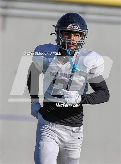 Thumbnail 2 in Petrides vs. East Harlem (PSAL 1A Final) photogallery.