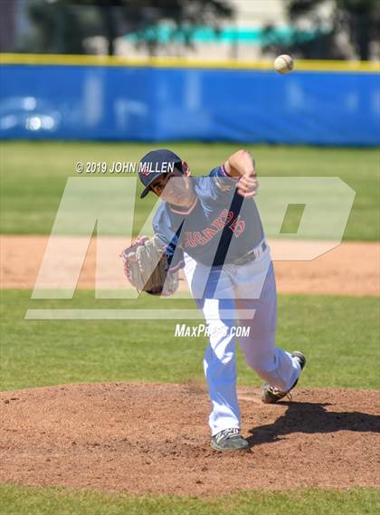 Thumbnail 3 in Steele Canyon vs. Patrick Henry photogallery.