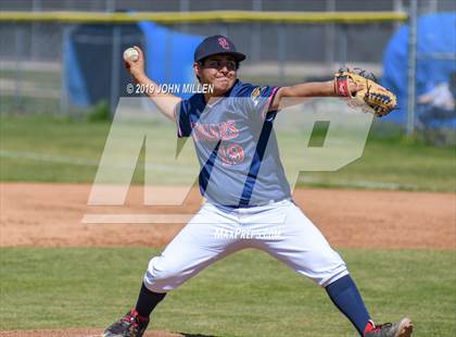 Thumbnail 2 in Steele Canyon vs. Patrick Henry photogallery.