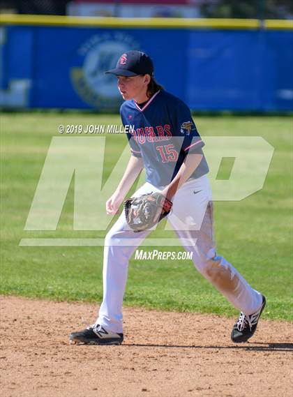 Thumbnail 2 in Steele Canyon vs. Patrick Henry photogallery.