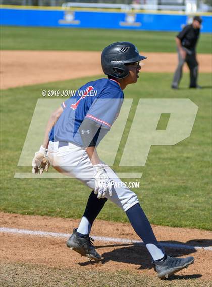 Thumbnail 3 in Steele Canyon vs. Patrick Henry photogallery.