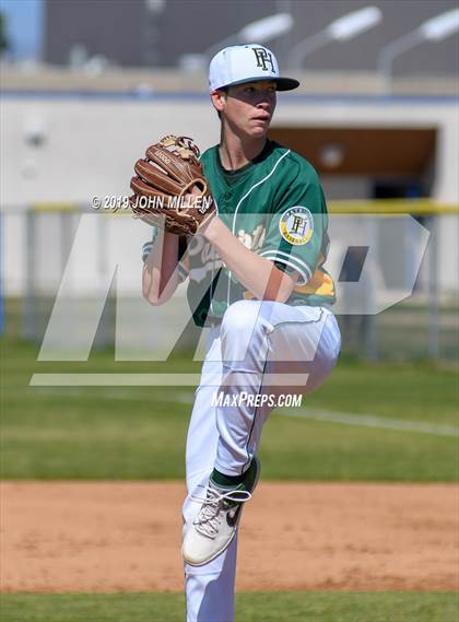 Thumbnail 2 in Steele Canyon vs. Patrick Henry photogallery.