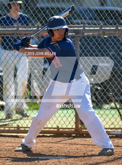 Thumbnail 2 in Steele Canyon vs. Patrick Henry photogallery.