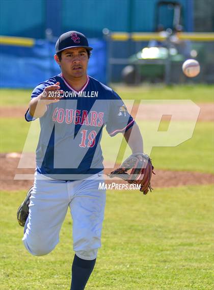 Thumbnail 2 in Steele Canyon vs. Patrick Henry photogallery.