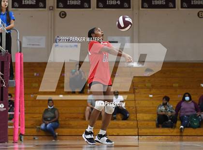 Thumbnail 3 in John Curtis Christian @ De La Salle (JV) photogallery.