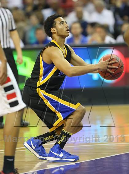 Thumbnail 1 in Grant vs. Antelope (CIF SJS D2 Final) photogallery.