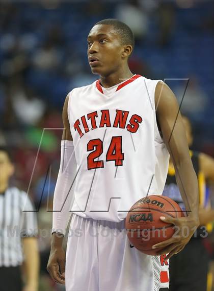 Thumbnail 1 in Grant vs. Antelope (CIF SJS D2 Final) photogallery.