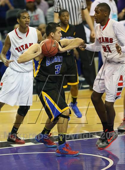 Thumbnail 1 in Grant vs. Antelope (CIF SJS D2 Final) photogallery.