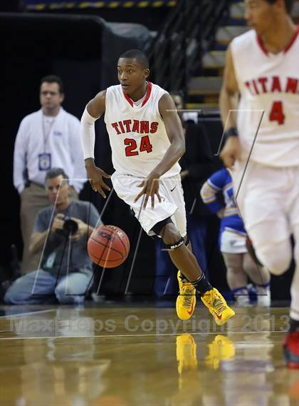 Thumbnail 3 in Grant vs. Antelope (CIF SJS D2 Final) photogallery.