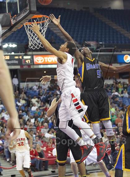 Thumbnail 1 in Grant vs. Antelope (CIF SJS D2 Final) photogallery.