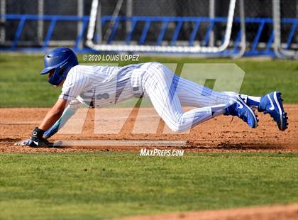 Thumbnail 1 in Charter Oak @ San Dimas photogallery.