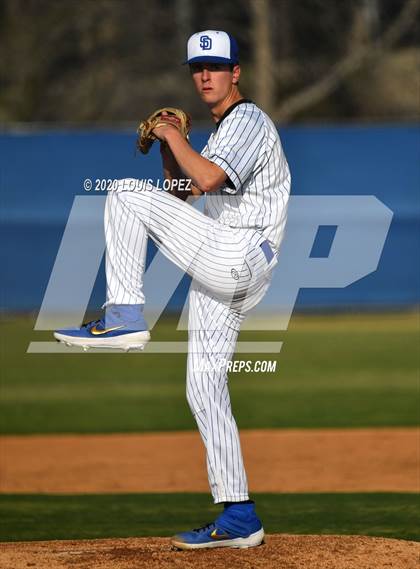 Thumbnail 1 in Charter Oak @ San Dimas photogallery.