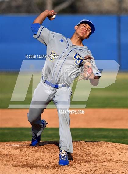 Thumbnail 1 in Charter Oak @ San Dimas photogallery.