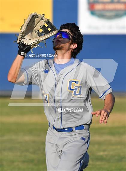 Thumbnail 1 in Charter Oak @ San Dimas photogallery.