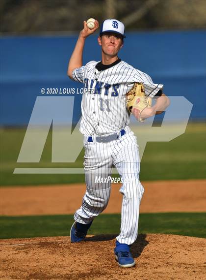 Thumbnail 2 in Charter Oak @ San Dimas photogallery.
