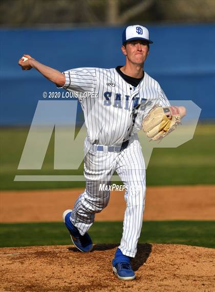 Thumbnail 1 in Charter Oak @ San Dimas photogallery.