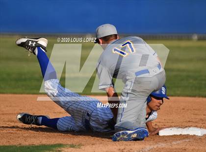 Thumbnail 1 in Charter Oak @ San Dimas photogallery.