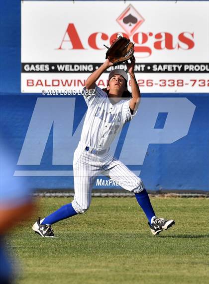 Thumbnail 3 in Charter Oak @ San Dimas photogallery.