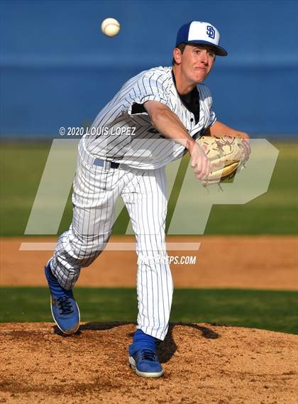 Thumbnail 2 in Charter Oak @ San Dimas photogallery.