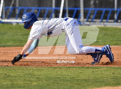 Thumbnail 3 in Charter Oak @ San Dimas photogallery.