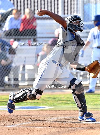 Thumbnail 1 in Charter Oak @ San Dimas photogallery.